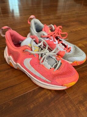 Nike Kids Coral Pink and Gray Sneakers